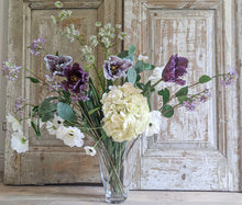 Load image into Gallery viewer, Mauve Magnificence Bouquet